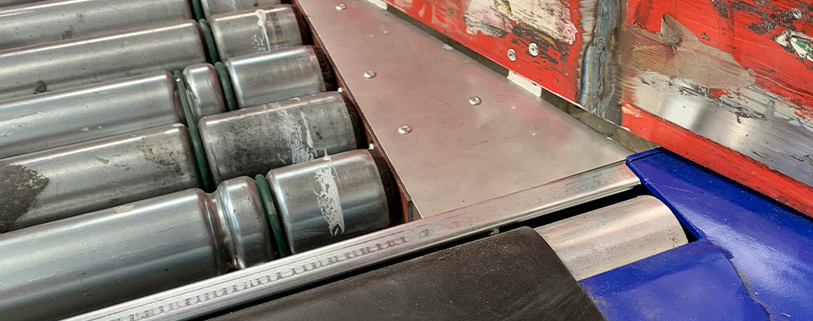 Industrie Mechanik Service Patrick Schlegel | Rot alter Förderer – blau neue Maschine die breiter ist – Haben da kleinen Lückenfüller gesetzt